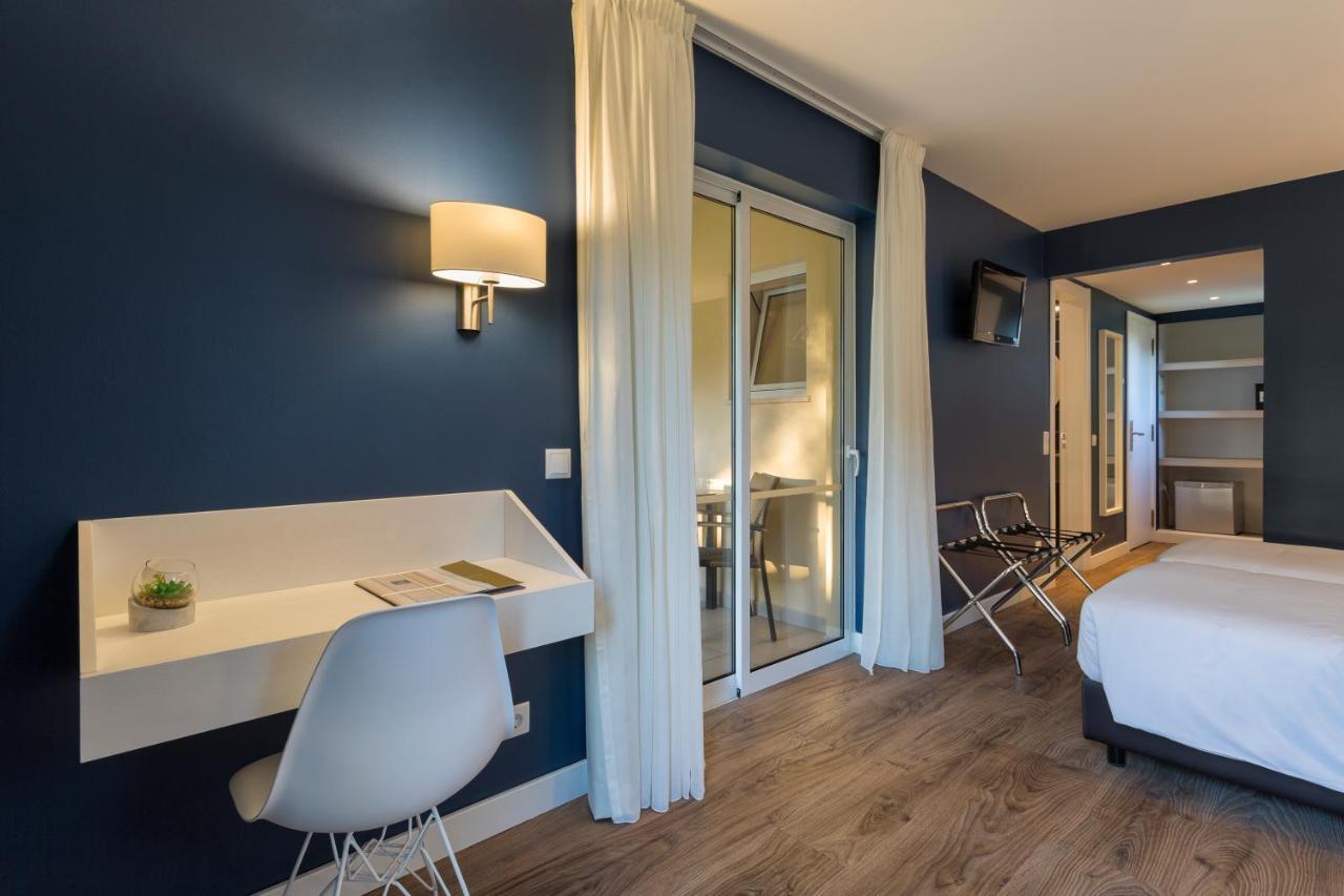 Single Central Room
