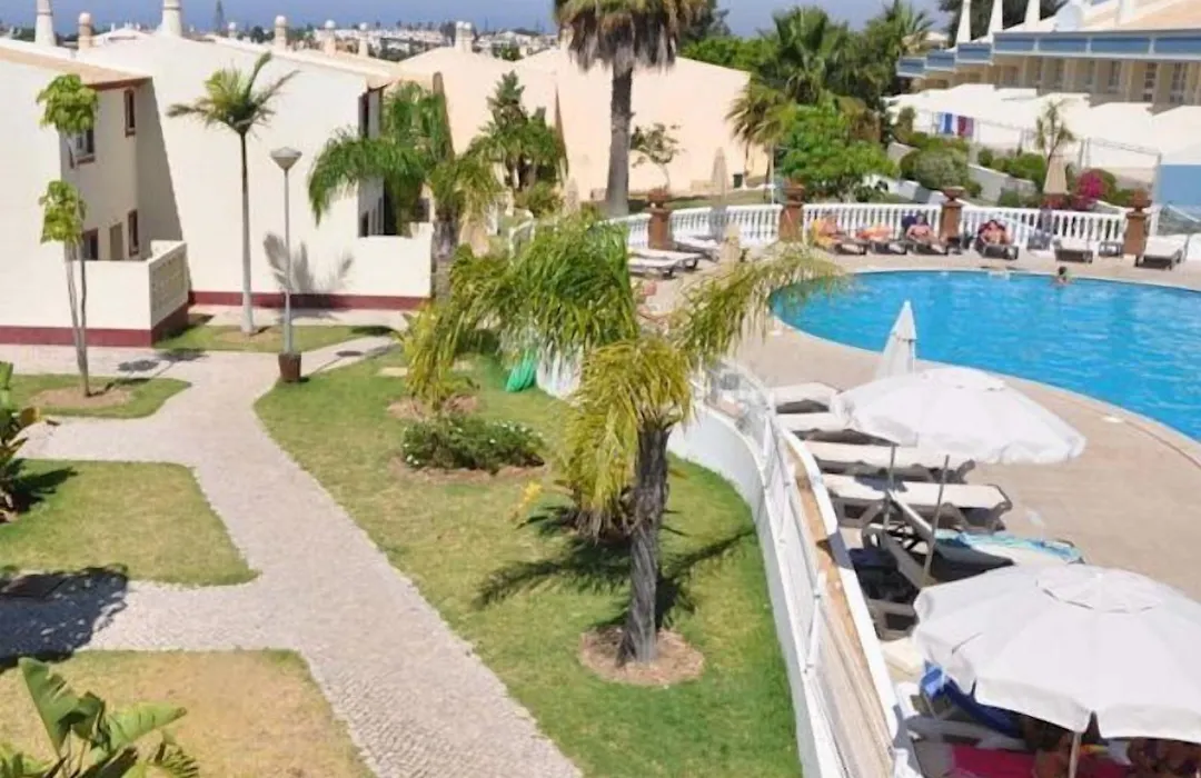 Ponta Grande Resort-1